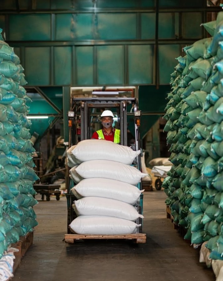 22dbb8ae-68ca-4cf8-a23e-1b1133565e8f